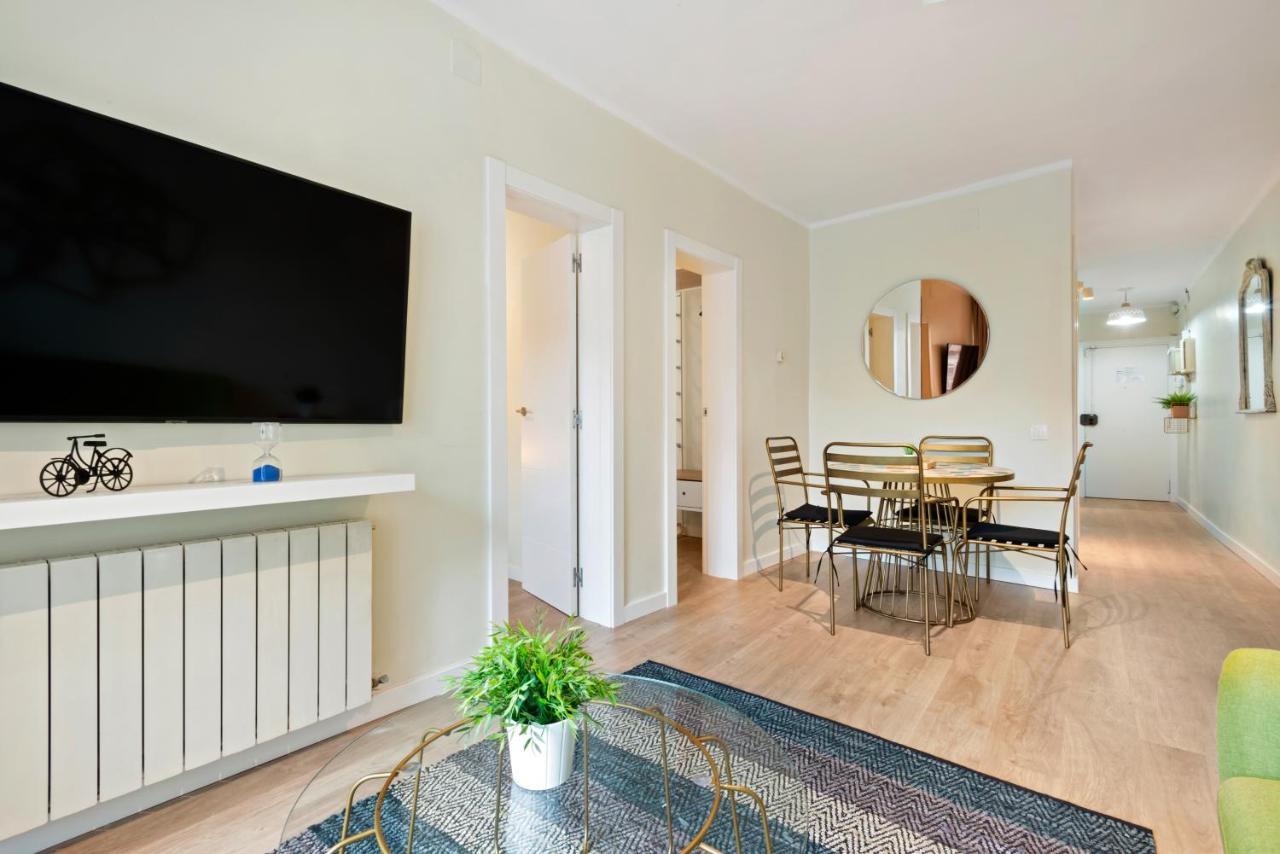 Tendency Apartments Forum 4 산트 아드리아 데 베소스 외부 사진