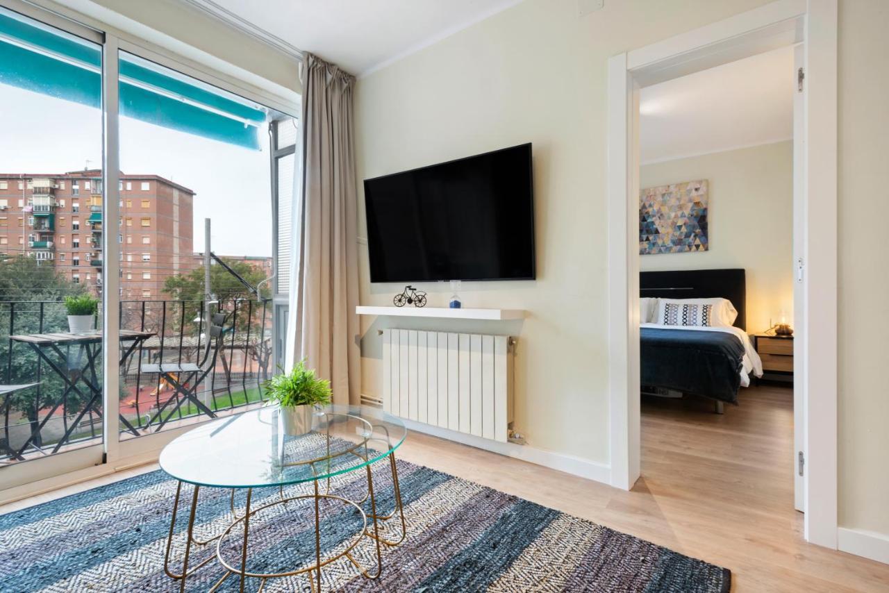 Tendency Apartments Forum 4 산트 아드리아 데 베소스 외부 사진