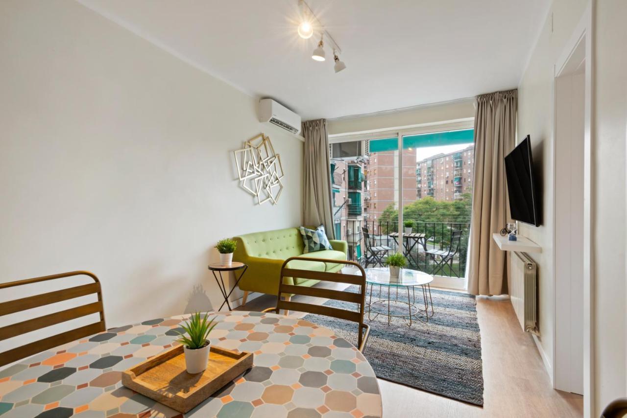 Tendency Apartments Forum 4 산트 아드리아 데 베소스 외부 사진