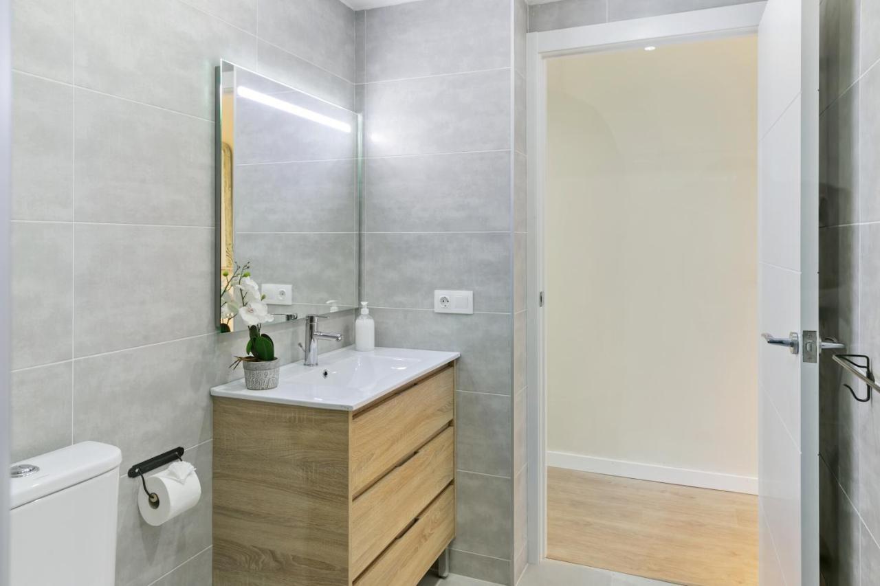 Tendency Apartments Forum 4 산트 아드리아 데 베소스 외부 사진