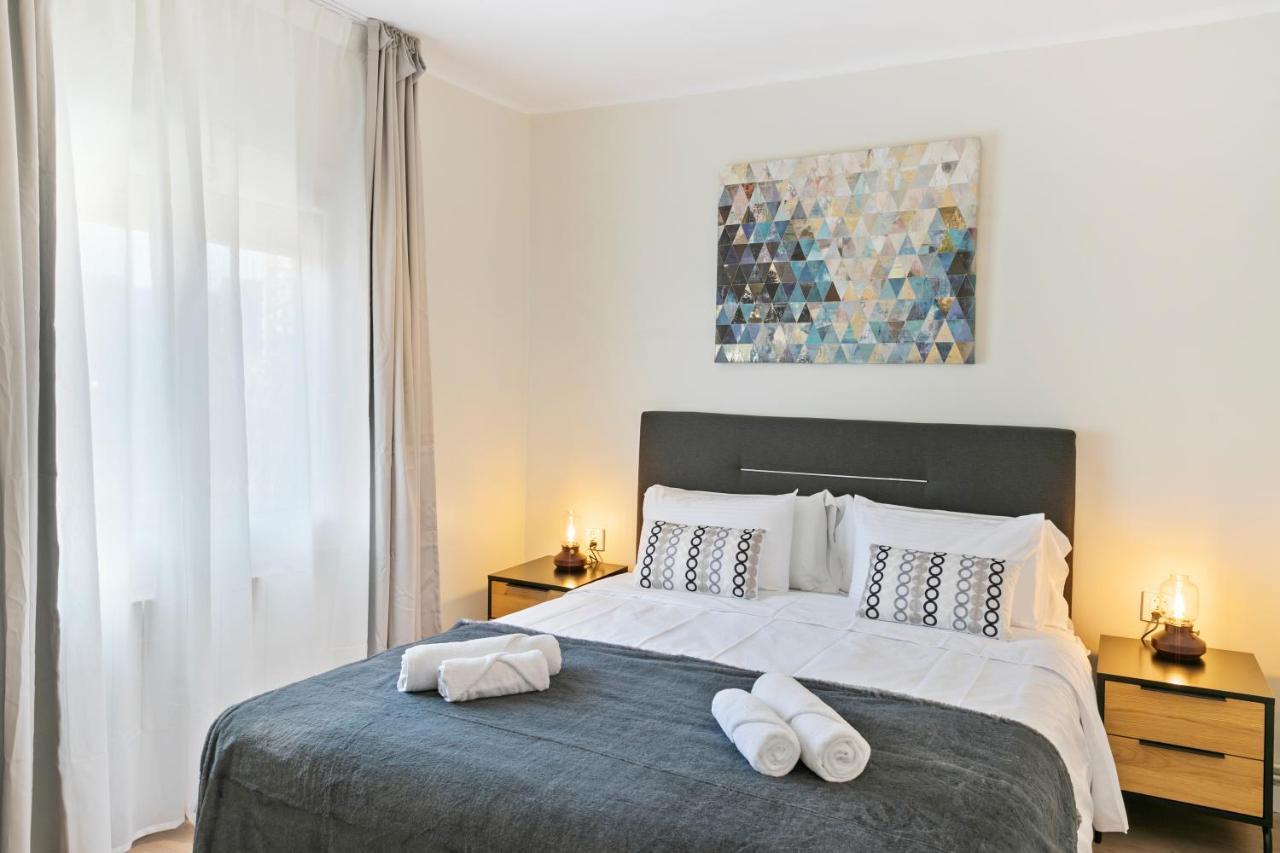 Tendency Apartments Forum 4 산트 아드리아 데 베소스 외부 사진